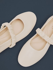 Bone Standard Fit Forever Comfort® Premium Leather With Motionflex Ruched Mary Jane Shoes - Image 11 of 13