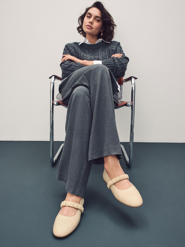 Bone Standard Fit Forever Comfort® Premium Leather With Motionflex Ruched Mary Jane Shoes - Image 3 of 13