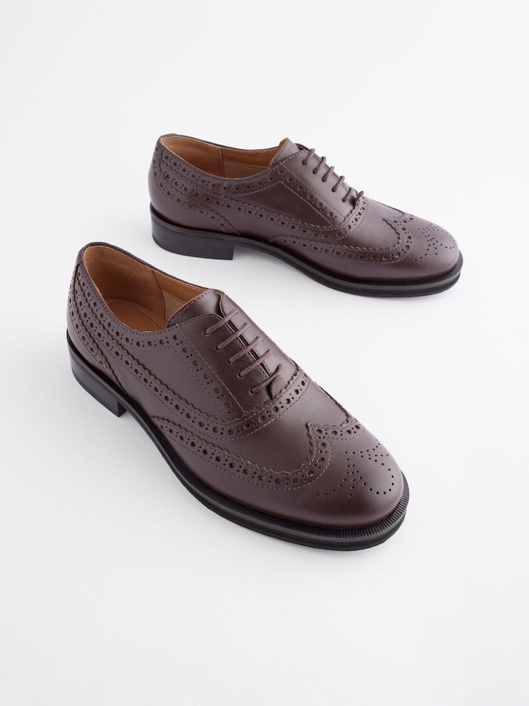 Burgundsko rdeča - Forever Comfort® Slim Leather Formal gležnjar z luknjičastim vzorcem in vezalkami na vezalke; z vezalkami čevlji - Slika 1 iz 7 Burgundsko rdeča - Forever Comfort® Slim Leather Formal gležnjar z luknjičastim vzorcem in vezalkami na vezalke; z vezalkami čevlji - Slika 1 iz 7