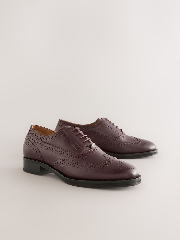 Burgundsko rdeča - Forever Comfort® Slim Leather Formal gležnjar z luknjičastim vzorcem in vezalkami na vezalke; z vezalkami čevlji - Slika 2 iz 7 Burgundsko rdeča - Forever Comfort® Slim Leather Formal gležnjar z luknjičastim vzorcem in vezalkami na vezalke; z vezalkami čevlji - Slika 2 iz 7
