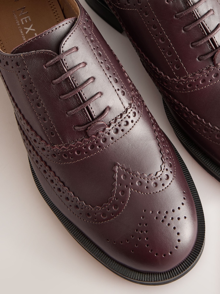 Burgundsko rdeča - Forever Comfort® Slim Leather Formal gležnjar z luknjičastim vzorcem in vezalkami na vezalke; z vezalkami čevlji - Slika 7 iz 7 Burgundsko rdeča - Forever Comfort® Slim Leather Formal gležnjar z luknjičastim vzorcem in vezalkami na vezalke; z vezalkami čevlji - Slika 7 iz 7