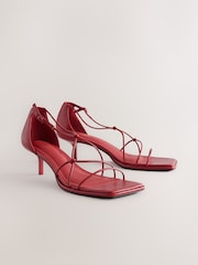 Rojo - Forever Comfort® Square Toe Strappy Sandals - Imagen 7 de 11