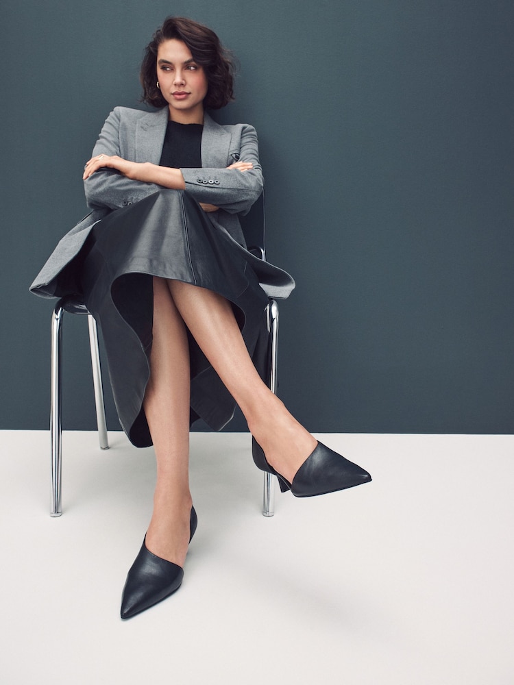 Black Standard Fit Forever Comfort® Premium Leather With Motionflex Point Toe Heel Shoes - Image 2 of 12