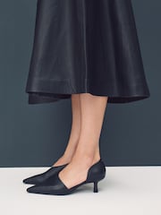 Black Standard Fit Forever Comfort® Premium Leather With Motionflex Point Toe Heel Shoes - Image 4 of 12