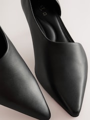 Black Standard Fit Forever Comfort® Premium Leather With Motionflex Point Toe Heel Shoes - Image 9 of 12