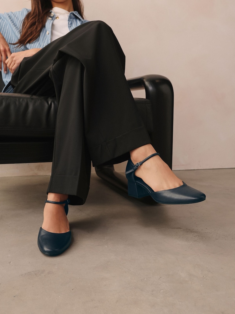 Mornarica - Forever Comfort® Leather Round Toe Block čevlji z visoko peto - Slika 1 iz 9 Mornarica - Forever Comfort® Leather Round Toe Block čevlji z visoko peto - Slika 1 iz 9