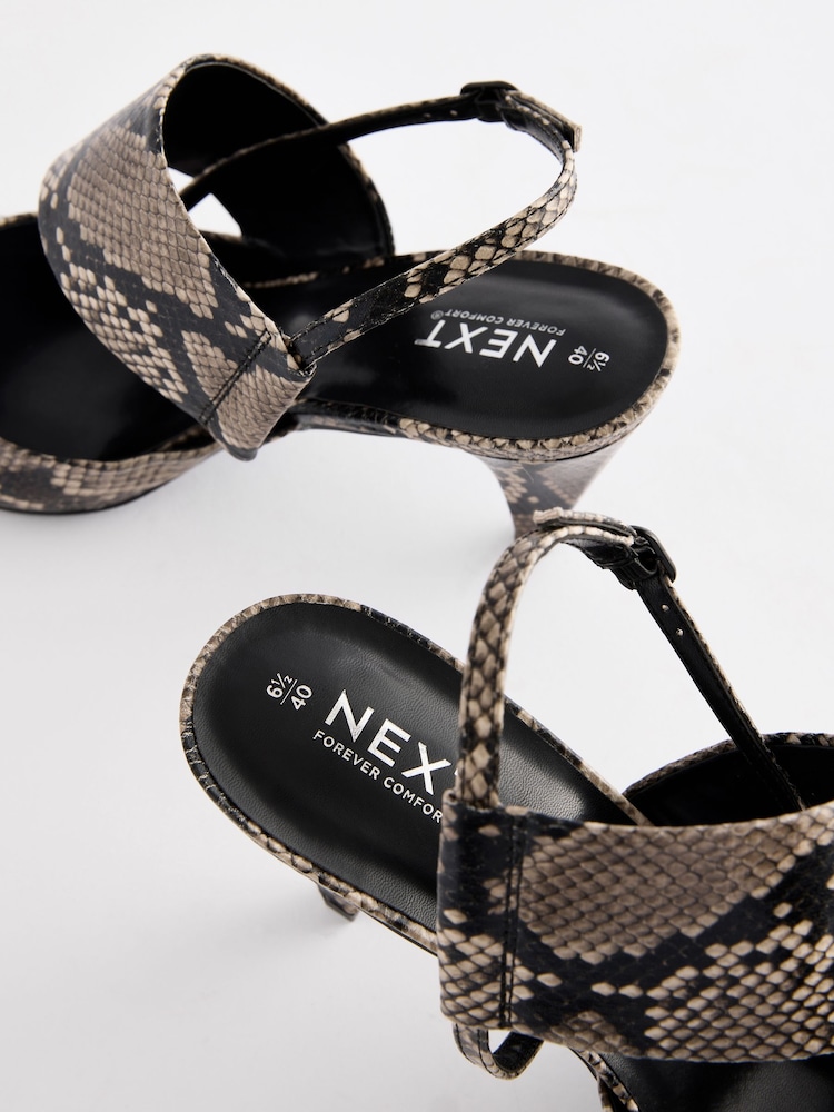 Schlangen-Print - Forever Comfort® Slingbacks mit spitzer Zehenpartie und asymmetrischem Riemendetail - Bild 8 von 8 Schlangen-Print - Forever Comfort® Slingbacks mit spitzer Zehenpartie und asymmetrischem Riemendetail - Bild 8 von 8