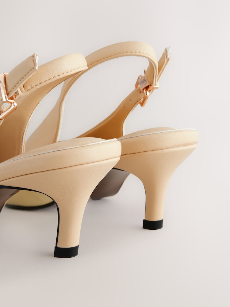 Buttermilk rumena - Forever Comfort® Point Toe Ruched Slingback Slingback Čevlji z visoko peto - Slika 11 iz 11