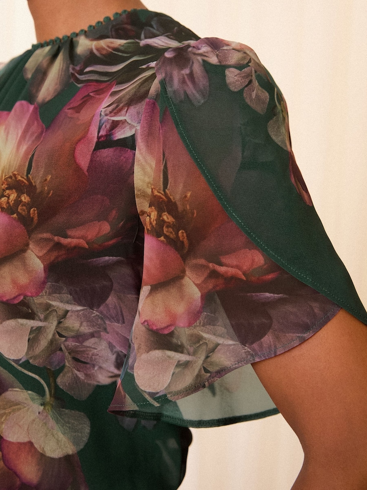 Love & Roses Green Floral Flutter Sleeve Blouse - Image 2 of 4