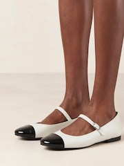 Alohas Cream Musa Bicolor Leather Ballet Flats - Image 4 of 5