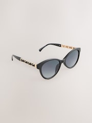 Black Chain Cat Eye Sunglasses - Image 4 of 7