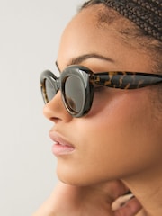 Tortoiseshell Brown Oval Sunglasses - Image 2 of 6
