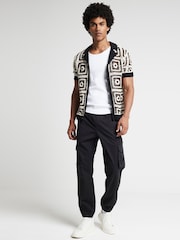 Черный - River Island Regular Fit Cuffed Cargo Trousers - Изображение 1 из 4