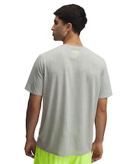 Серый с хромированным - Under Armour Tech Vent Geotessa Short Sleeve T-Shirt - Image 2 of 3