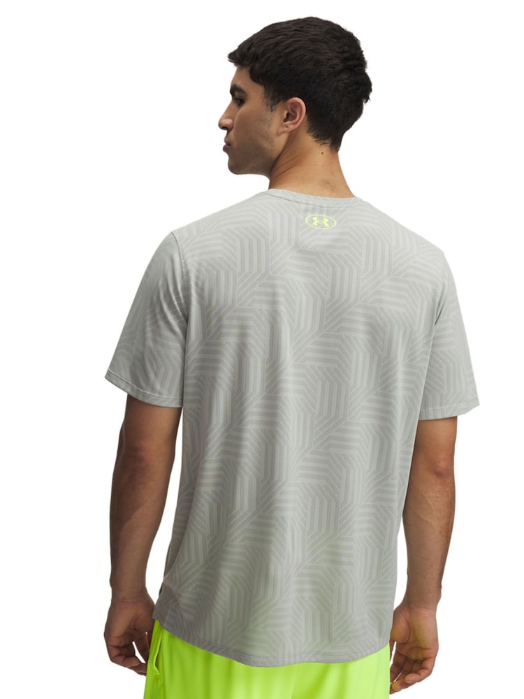 Серый с хромированным - Under Armour Tech Vent Geotessa Short Sleeve T-Shirt - Image 2 of 3