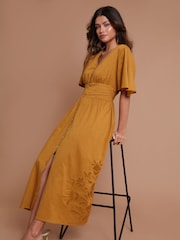 Another Sunday – Midikleid mit goldenen ausgestellten Ärmeln und Knopfleiste aus 100 % Baumwolle mit Stickerei - Bild 1 von 2