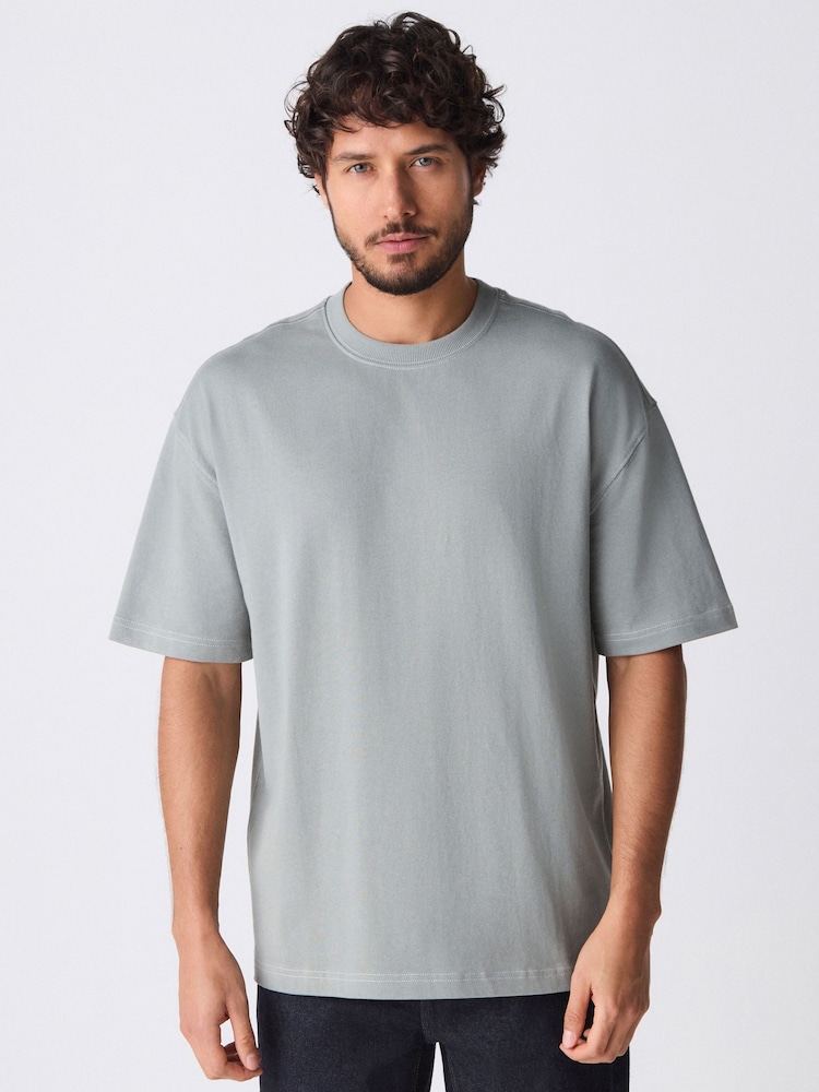 Vert moyen - Ajustement régulier - T-shirt épais - Image 1 of 7