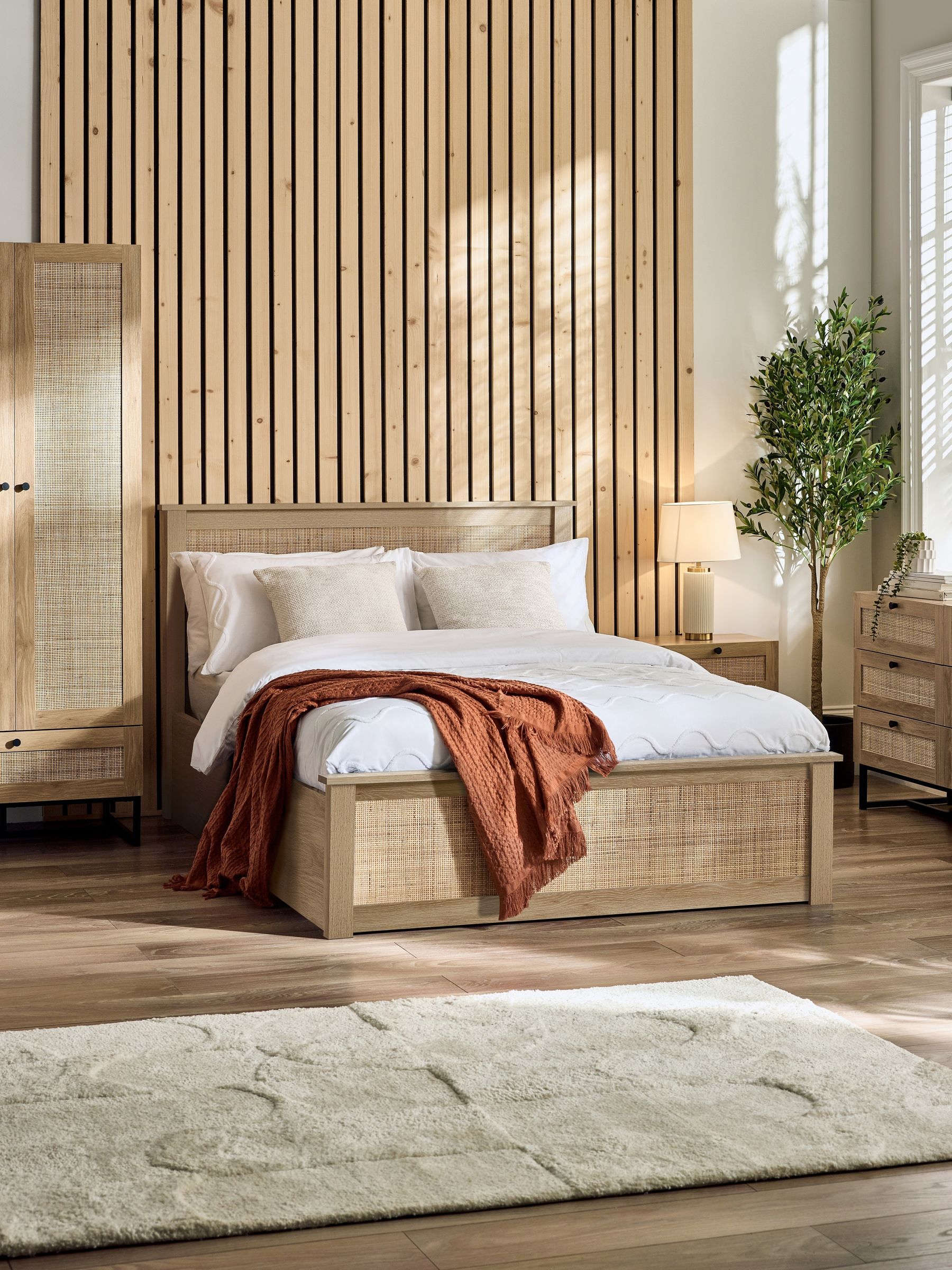 Julian Bowen Unisex Oak Padstow Rattan End Lift Ottoman Storage Bed - Image 8