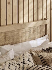Julian Bowen Oak Padstow Bed - Image 2 of 6