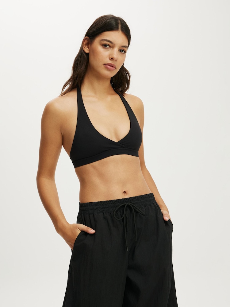 أسود - Cotton On Ultra Soft Wrap Crop Top - صورة 1 من 4