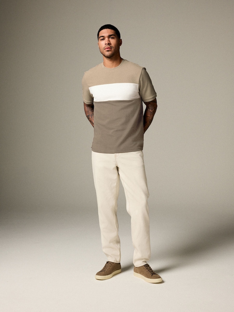Neutro - Camiseta con diseño colourblock texturizada - Imagen 2 de 8 Neutro - Camiseta con diseño colourblock texturizada - Imagen 2 de 8