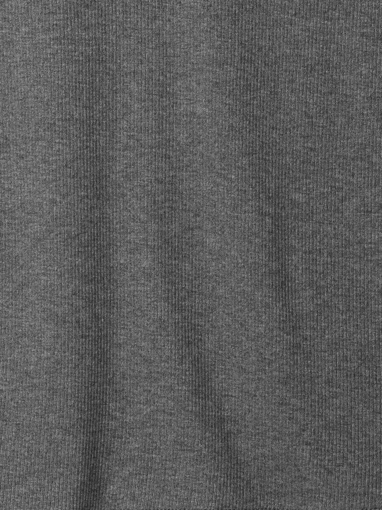 Grau - Gap Modernes, geripptes T-Shirt aus Baumwolle und Modal mit Rundhalsausschnitt und kurzen Ärmeln - Bild 5 von 5 Grau - Gap Modernes, geripptes T-Shirt aus Baumwolle und Modal mit Rundhalsausschnitt und kurzen Ärmeln - Bild 5 von 5