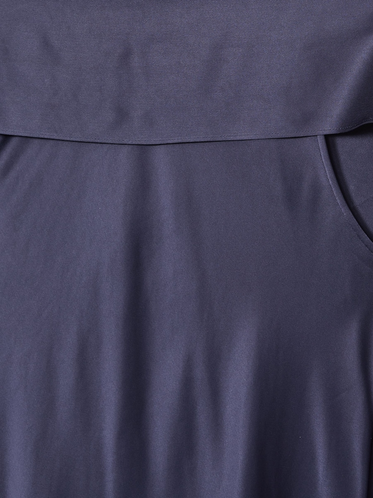 Añil - Vestido con capa de satén Fae de Reiss - Imagen 6 de 6 Añil - Vestido con capa de satén Fae de Reiss - Imagen 6 de 6