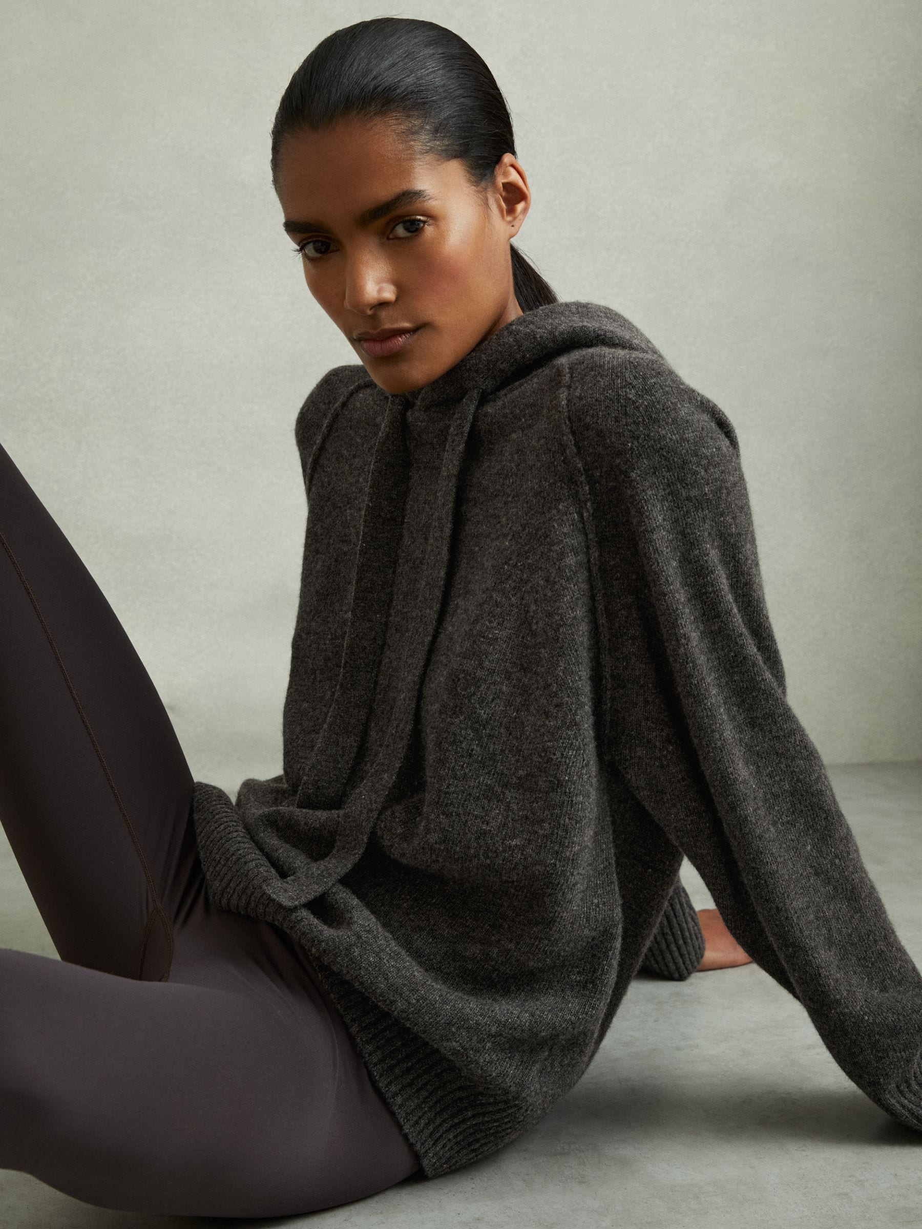 REISS CHARCOAL WOOL-CASHMERE DRAWSTRING HOODIE