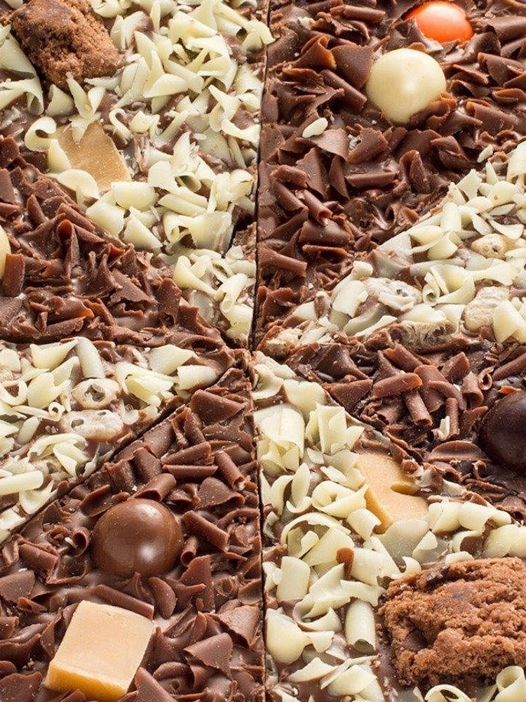 The Gourmet Chocolate Pizza Co Delicious Dilemma 10 Inch Chocolate Pizza - Image 4 of 4