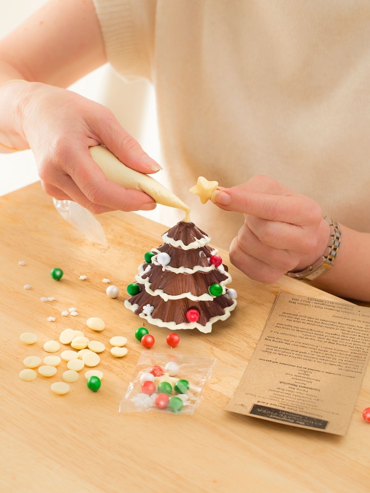 The Gourmet Chocolate Pizza Co Christmas Tree Kit - Image 3 of 3 The Gourmet Chocolate Pizza Co Christmas Tree Kit - Image 3 of 3