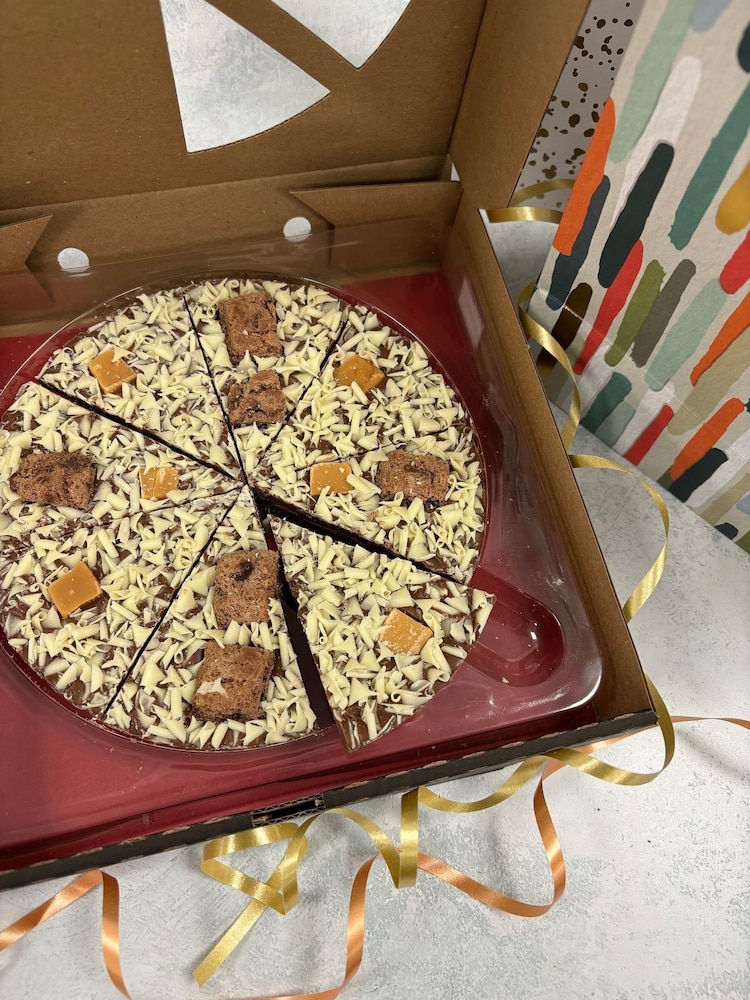 The Gourmet Chocolate Pizza Co Crunchy Munchy 7 Inch Chocolate Pizza - Image 1 of 4