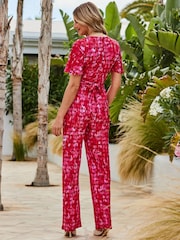 Sosandar Angel Sleeve Belt Detail Wide Leg Jumpsuit - Imagen 4 de 5
