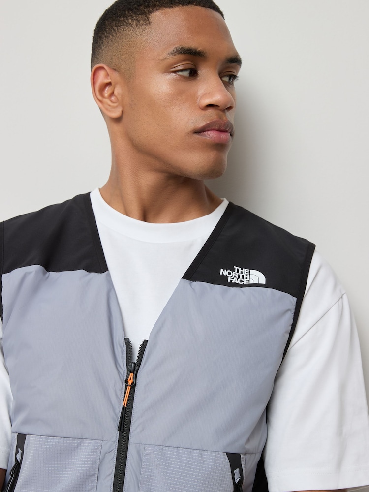 The North Face Grey MA Utility Gilet - Image 5 of 5