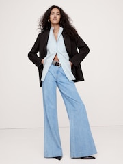 Camisa vaquera oversize de cuello alto con banda de Banana Republic - Imagen 1 de 4
