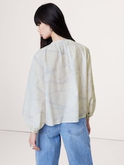 Banana Republic White Cotton Silk Blouse - Image 2 of 4