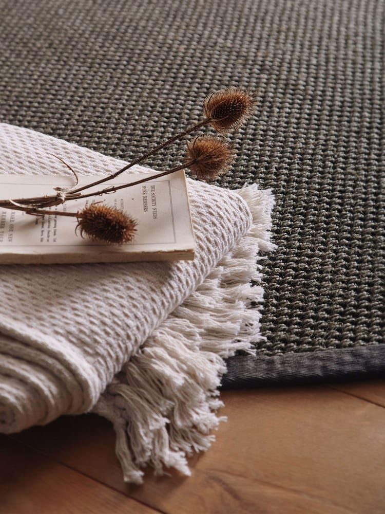 Origin Rugs Dark Grey Hand Woven Sisal Circle Rug - Image 3 of 3 Origin Rugs Dark Grey Hand Woven Sisal Circle Rug - Image 3 of 3