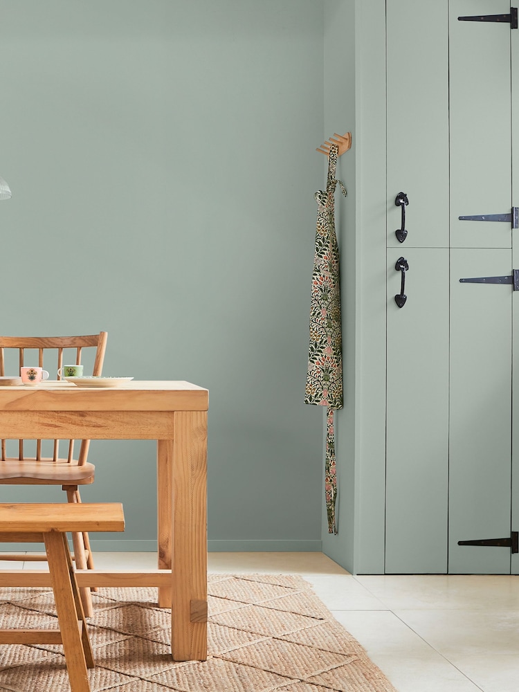 William Morris At Home Ocean Edge Gallery Emulsion 2.5L Paint - Image 1 of 5