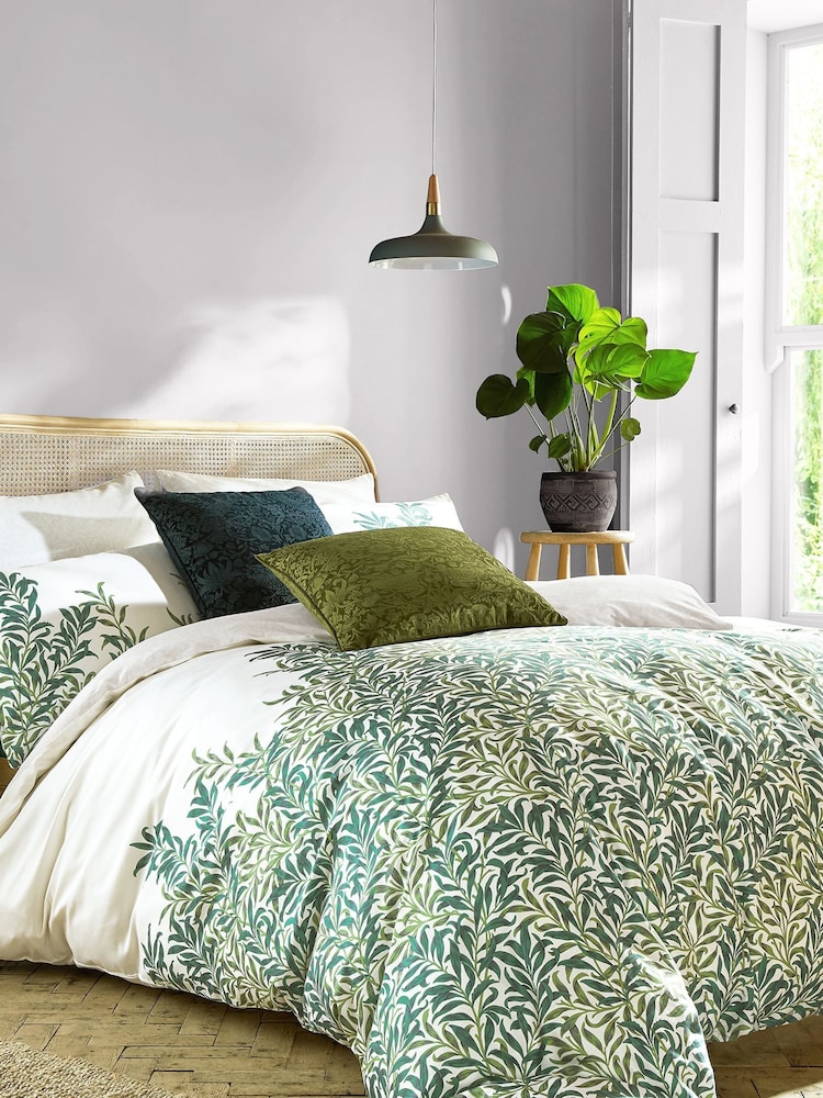 William Morris At Home Glacierscape Eggshell 1L Paint - Image 1 of 5