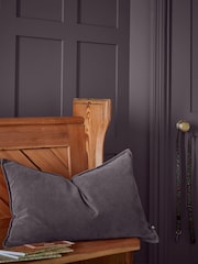 William Morris At Home Foraged Sloe Gallery Emulsion 2.5L Paint - Image 1 of 5