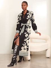 Monocromático - Vestido camisero a media pierna abotonado con cinturón de Lipsy - Imagen 1 de 4