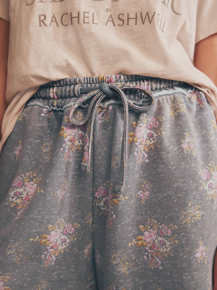 Grijs - Shabby Chic by Rachel Ashwell® Floral Sweatshirt Shorts - Image 4 of 5