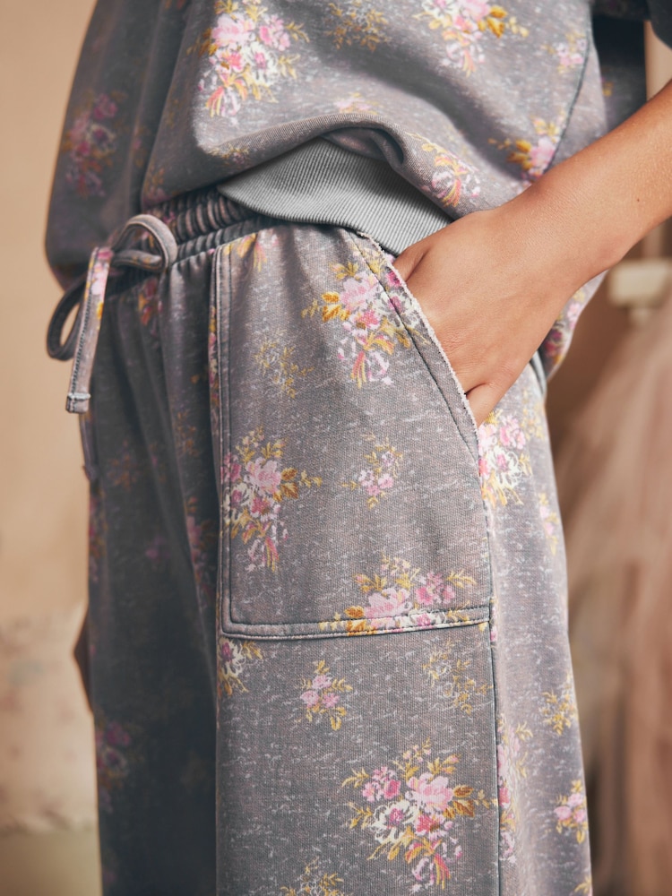 Shabby Chic by Rachel Ashwell® grijze joggingbroek met bloemenprint - Image 5 of 8