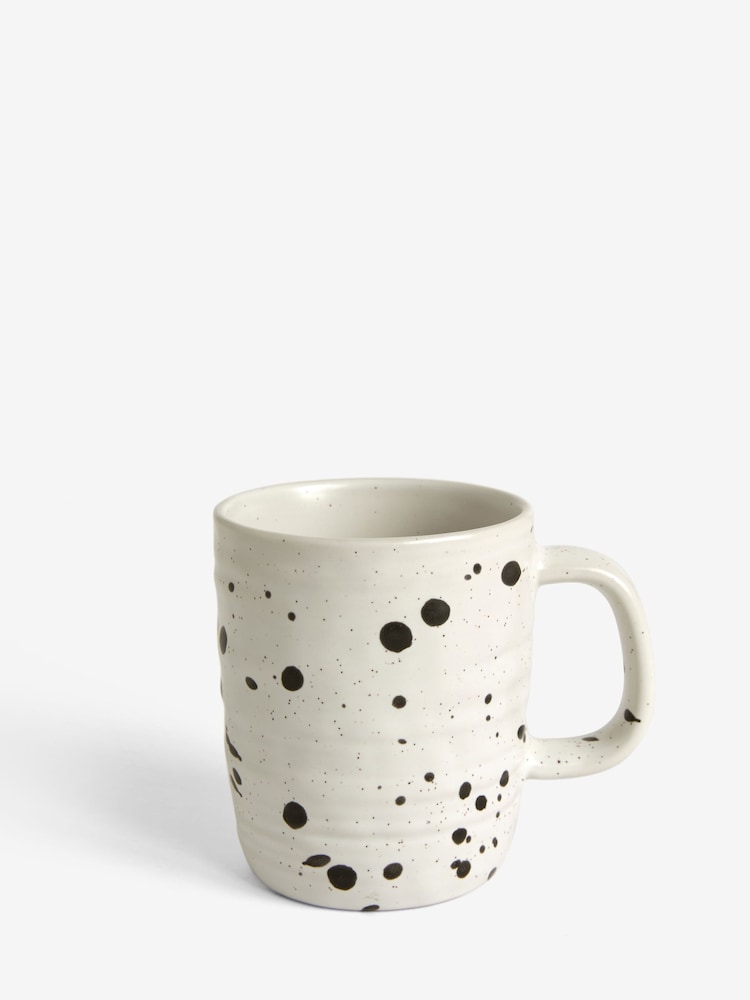 Set of 2 Black/White Seattle Textured Mugs - Image 3 of 3
