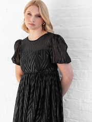 Lovedrobe Zig-Zag Burnout Mini Black Dress - Image 5 of 6