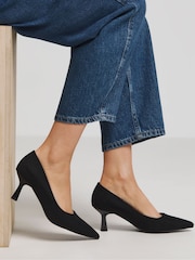 JD Williams Pointy Toe Classic salonar In Extra širok kroj - Slika 1 iz 4