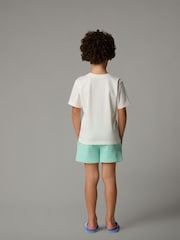 طقم من تيشرت وشورت للأطفال من The North Face - صورة 2 من 2