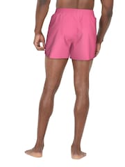 Розовый - Пляжные шорты длиной 5 дюймов Nike Essential Volley - Изображение 8 из 10