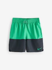 Shorts de baño de volley de 5 pulgadas con logo y diseño partido de Nike - Imagen 5 de 5