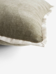 Green Loxley Velvet 40 x 59cm Cushion - Image 5 of 5
