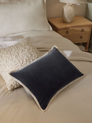 Loxley Velvet Cushion - Imagen 1 de 5